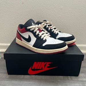 Jordan 1 Black Toe size 9.5